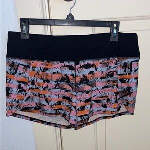 Lululemon Speed Shorts inversion multi black 8